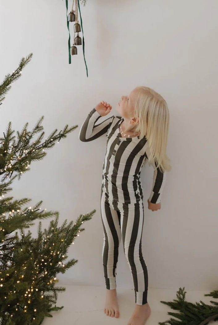 Striped set